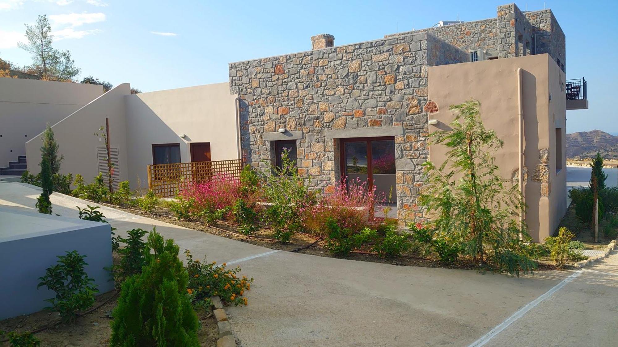 Omythos Villa *