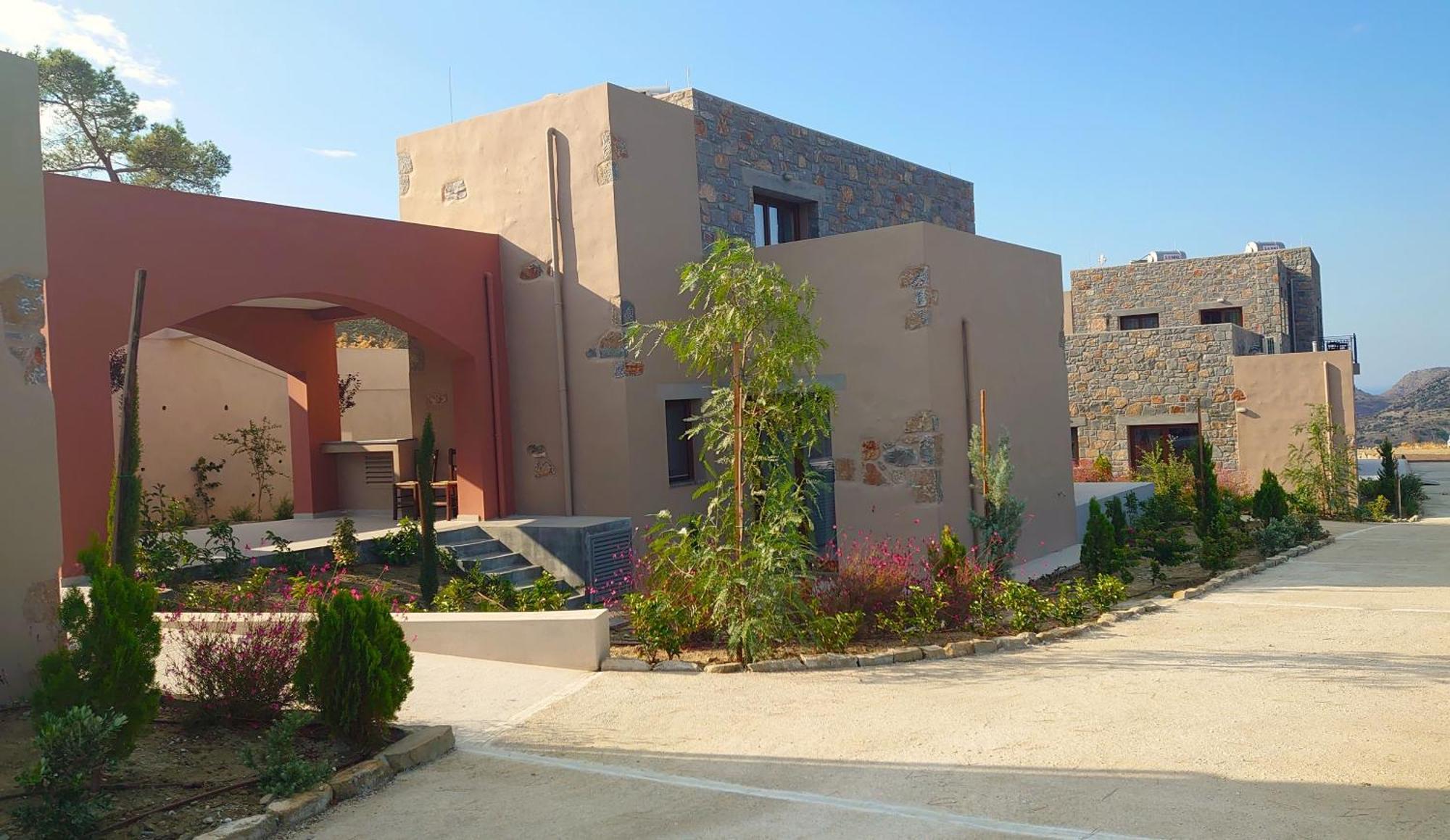 Omythos Villa *
