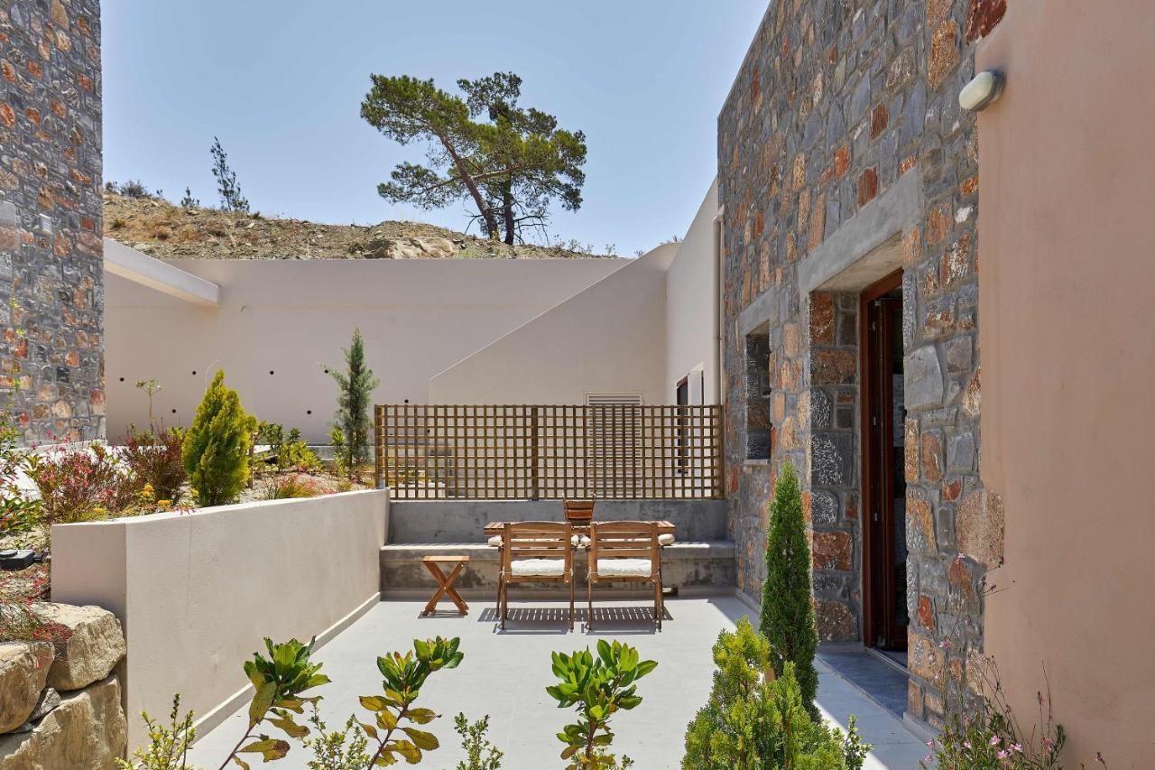 Villa Omythos Míthoi